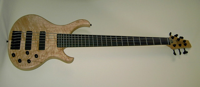 BaseX 6-Saiter 
Vogelaugenahorn