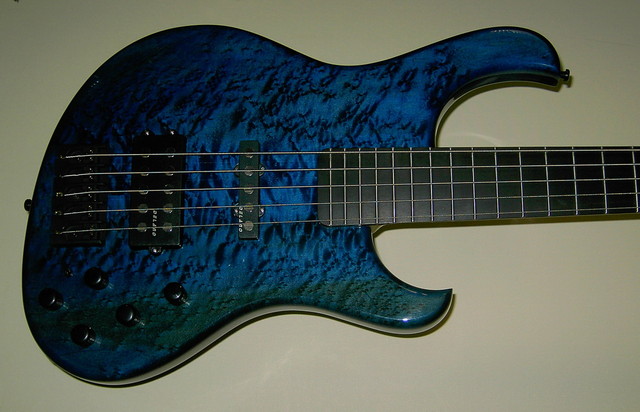 JbX-tra Korpus Hochglanz blau